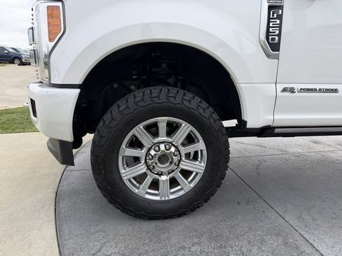 Used 2019 Ford F250 Limited w/ FX4 Off-Road Package image 4
