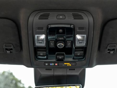 Used 2026 Cadillac Escalade V AWD/4WD image 30
