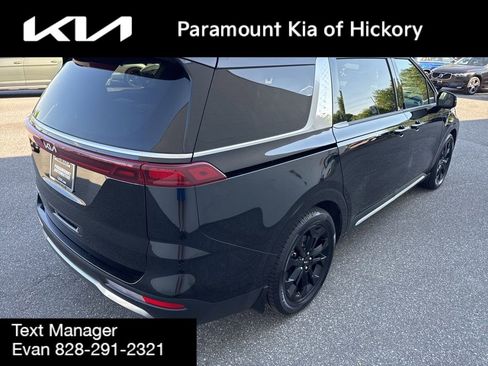 Used 2024 Kia Carnival SX FWD image 7