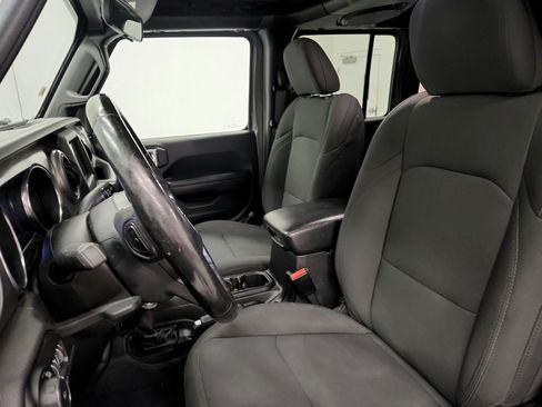 Used 2021 Jeep Wrangler Unlimited Sport AWD/4WD image 19