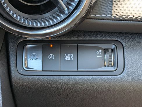 Used 2026 Chevrolet Equinox LT FWD image 17