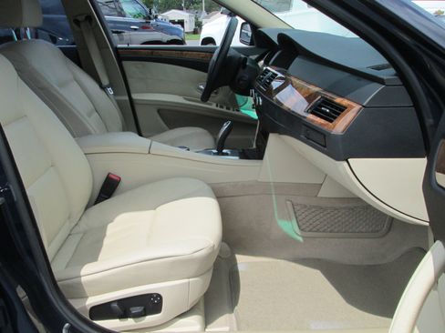 Used 2008 BMW 535xi Sedan w/ Premium Pkg AWD/4WD image 11