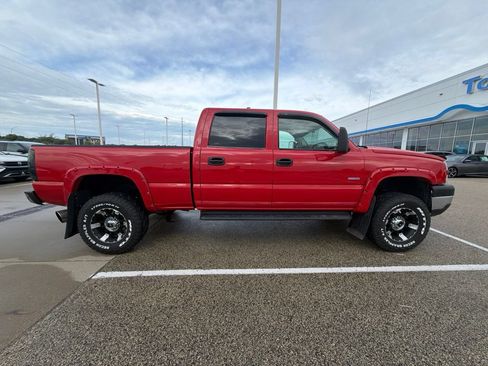 Used 2007 Chevrolet Silverado 2500 LT w/ Heavy-Duty Power Package AWD/4WD image 2