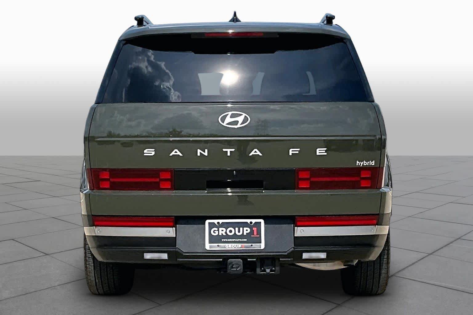 Used 2025 Hyundai Santa Fe Limited FWD image 5