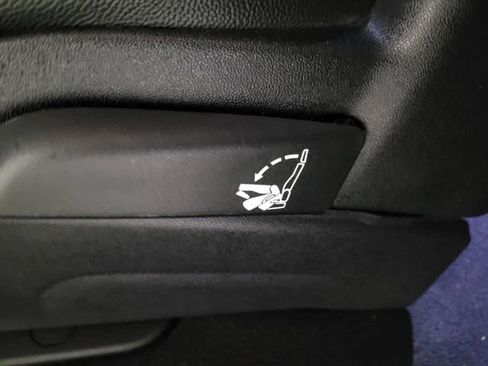 Used 2017 Dodge Grand Caravan GT image 43