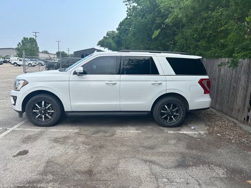 Used 2020 Ford Expedition XLT RWD image 20