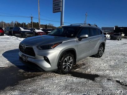 Used 2022 Toyota Highlander XLE