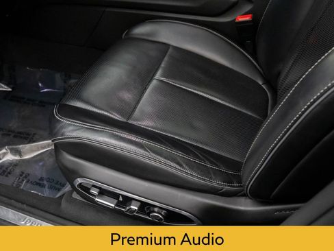 Used 2022 Jeep Grand Cherokee Overland w/ Adv Protech Group III image 17