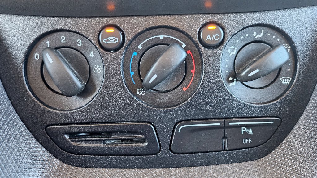 Used 2018 Ford Transit Connect XL FWD image 34