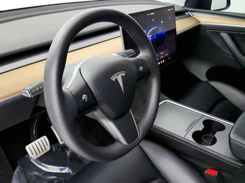 Used 2023 Tesla Model Y Performance AWD/4WD image 46