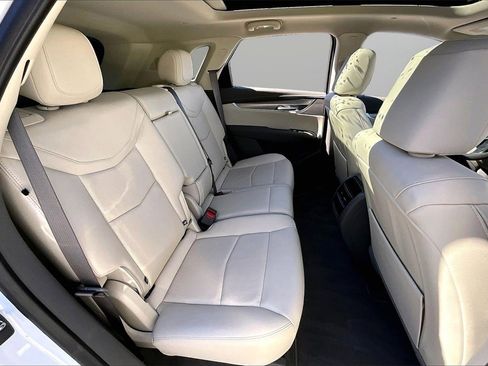 Used 2024 Cadillac XT5 Premium Luxury image 24