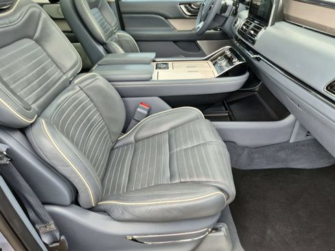Used 2020 Lincoln Navigator L Black Label w/ Cargo Convenience Package AWD/4WD image 23