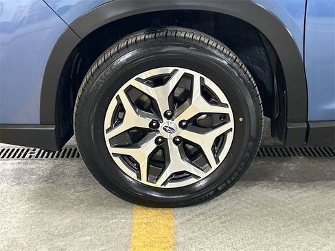 Used 2019 Subaru Forester Premium w/ All-Weather Package image 10