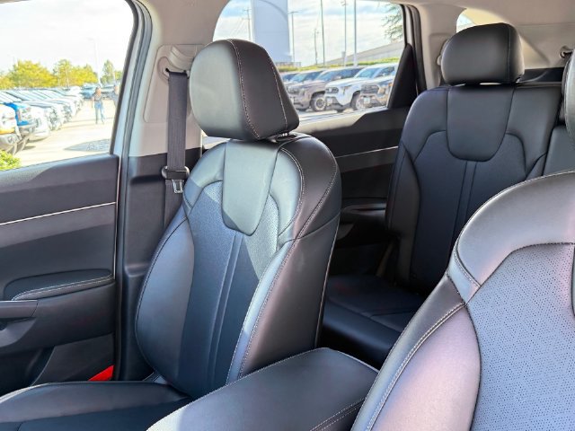 Used 2021 Kia Sorento S FWD image 13