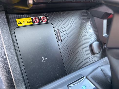 Used 2025 Toyota Tacoma TRD Pro AWD/4WD image 35