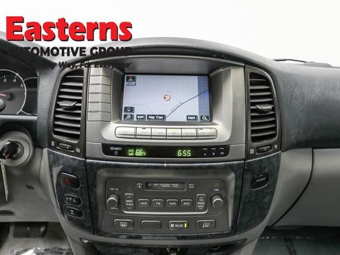 Used 2005 Toyota Land Cruiser image 12