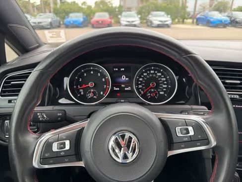 Used 2020 Volkswagen GTI SE image 15