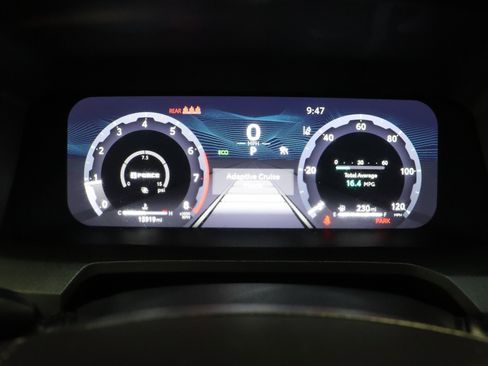 Used 2024 Toyota Tacoma TRD Off-Road AWD/4WD image 38