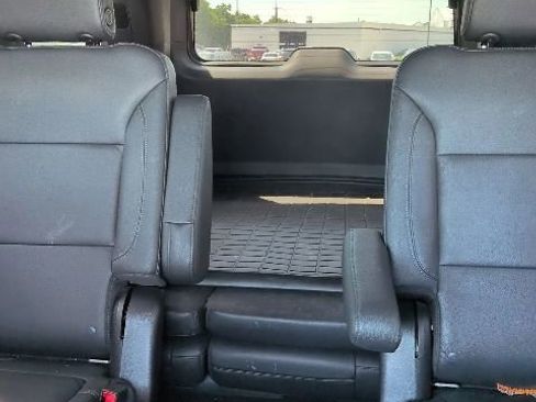 Used 2022 Chevrolet Tahoe Z71 AWD/4WD image 10