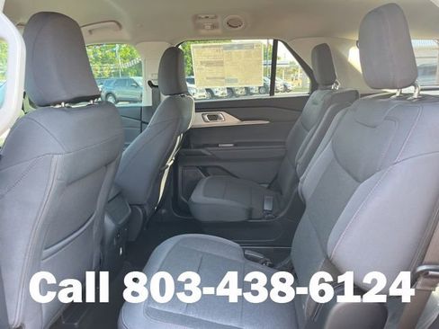 New 2026 Ford Explorer Active RWD image 11