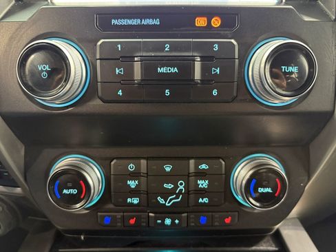 Used 2021 Ford F250 Platinum AWD/4WD image 28