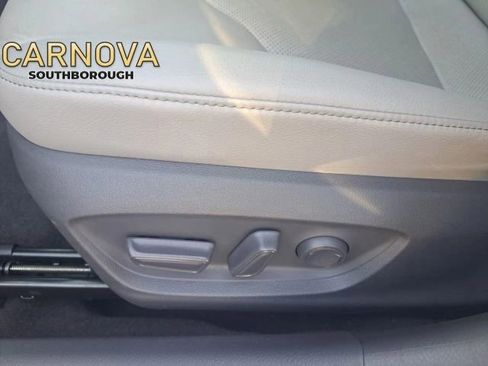 Used 2021 Toyota Camry XLE image 20