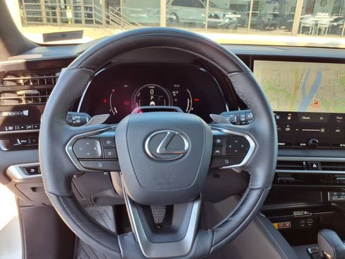 Used 2024 Lexus RX 350 w/ Convenience Package image 14