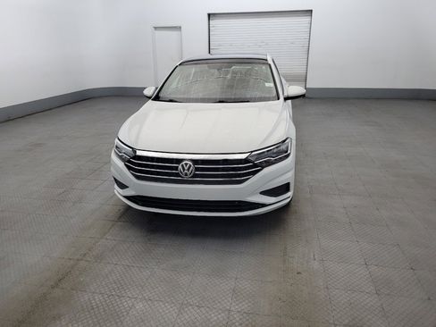Used 2019 Volkswagen Jetta SE w/ Cold Weather Package FWD image 15