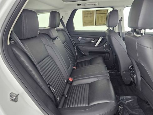 Used 2024 Land Rover Discovery Sport S image 12
