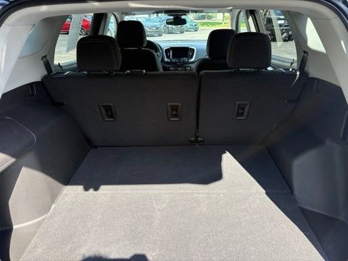 Used 2024 GMC Terrain SLE w/ Driver Convenience Package AWD/4WD image 8