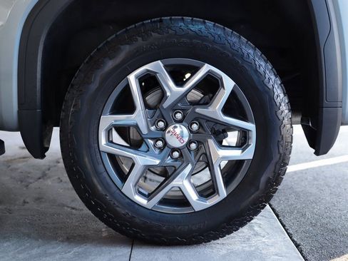 Used 2024 GMC Sierra 1500 SLT w/ SLT Premium Plus Package image 42