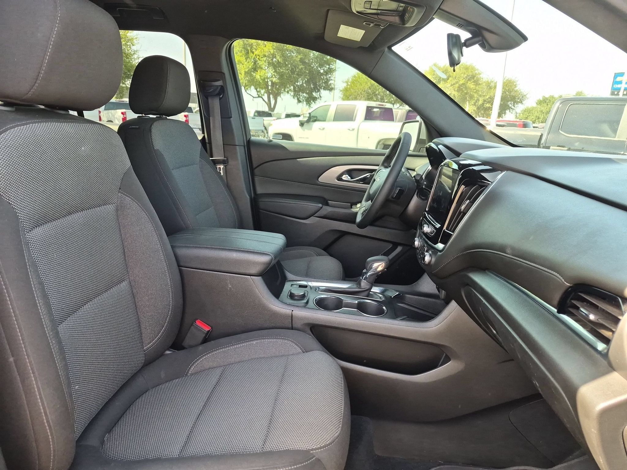 Certified 2023 Chevrolet Traverse LT FWD image 28