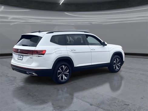 New 2026 Volkswagen Atlas SE image 5