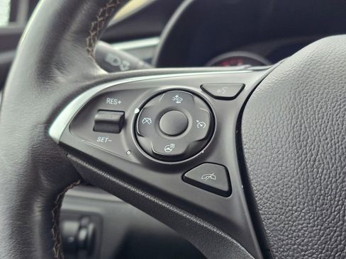 Used 2016 Buick Envision Premium image 36