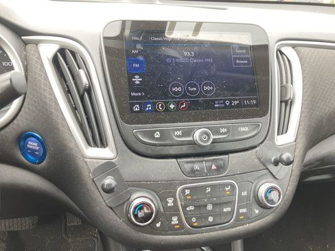 Used 2022 Chevrolet Malibu LT image 12