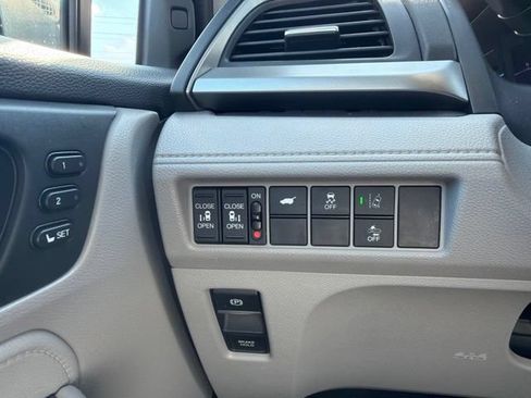 Used 2019 Honda Odyssey EX-L image 23