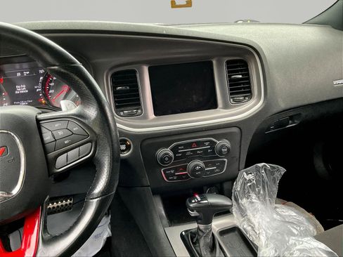 Used 2022 Dodge Charger R/T w/ Blacktop Package RWD image 9