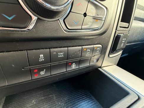 Used 2017 RAM 1500 Big Horn image 22