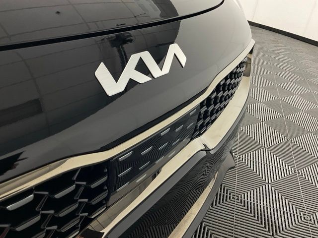 Used 2023 Kia Stinger GT-Line w/ Sun & Sound Package RWD image 5