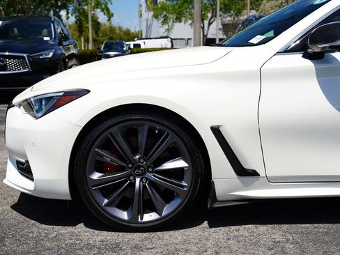 Used 2022 INFINITI Q60 Red Sport 400 w/ Carbon Fiber Package image 20