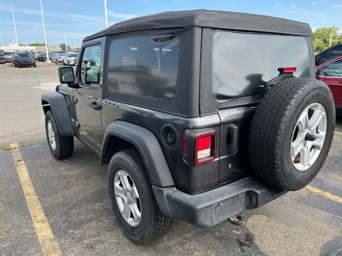 Used 2020 Jeep Wrangler Sport AWD/4WD image 13