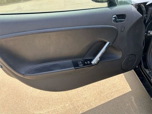 Used 2008 Saturn Sky w/ Weekend Getaway Package image 15