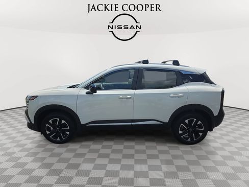 New 2026 Nissan Kicks SV w/ Cold Weather Package AWD/4WD image 8