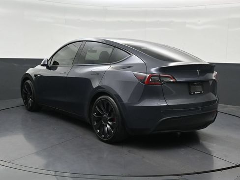 Used 2022 Tesla Model Y Performance AWD/4WD image 3
