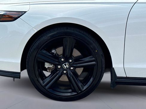 Certified 2023 Honda Accord Sport image 11