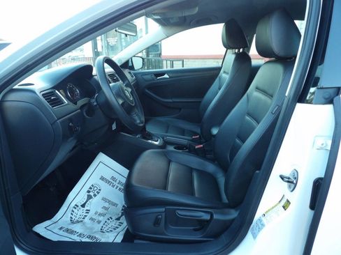 Used 2014 Volkswagen Jetta SE image 7