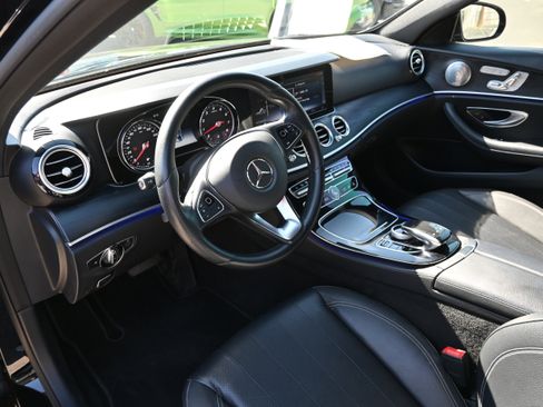 Used 2017 Mercedes-Benz E 300 image 29
