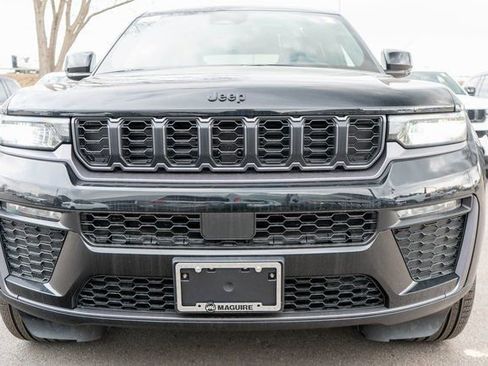 New 2026 Jeep Grand Cherokee Limited image 3