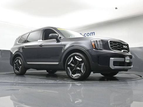 Used 2025 Kia Telluride S AWD/4WD image 28