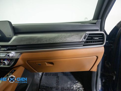 Used 2025 Kia Telluride EX X-Line AWD/4WD image 43